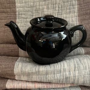 Sadler Teapot